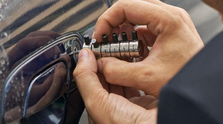 Expert new roof installation services in Maquon, IL